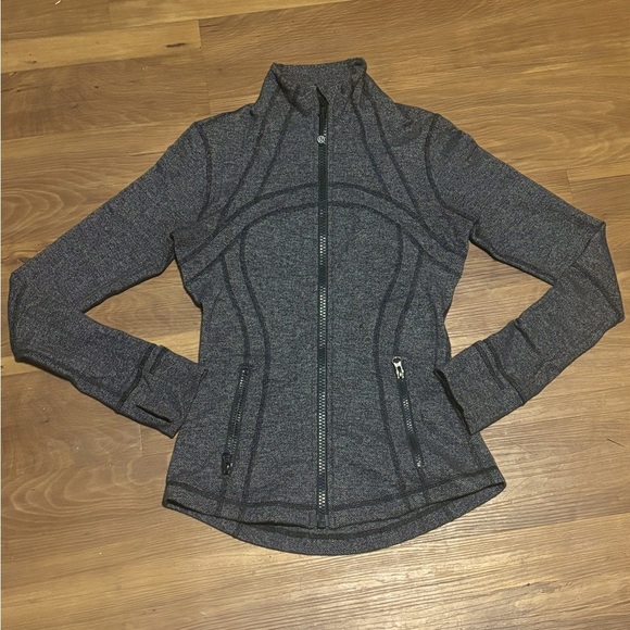lululemon athletica Tops - LULULEMON GRAY HERRINGBONE FULL ZIP SWEATSHIRT 4 EXCELLENT